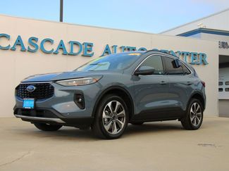 Used 2024 Ford Escape Platinum video 1