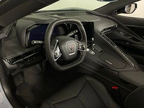 Used 2024 Chevrolet Corvette Stingray Preferred Conv w/ Z51 Performance Package image 24