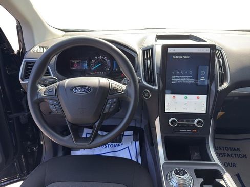 Used 2024 Ford Edge SE AWD/4WD image 9