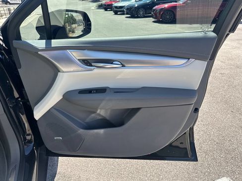 Certified 2023 Cadillac XT5 Premium Luxury w/ Technology Package FWD image 38