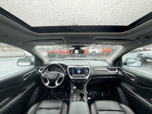 Used 2017 GMC Acadia SLT image 14