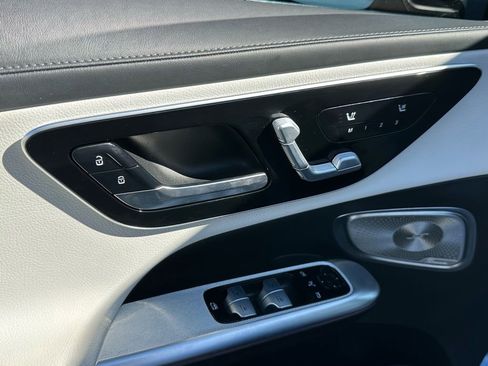 Used 2023 Mercedes-Benz GLC 300 image 16