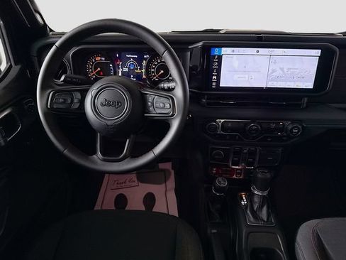 Used 2024 Jeep Wrangler Unlimited Rubicon AWD/4WD image 18