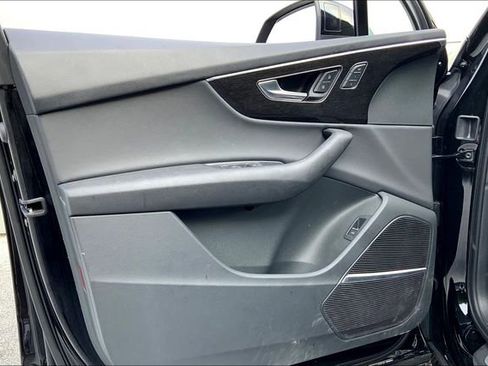 Used 2021 Audi Q7 3.0T Premium Plus image 21