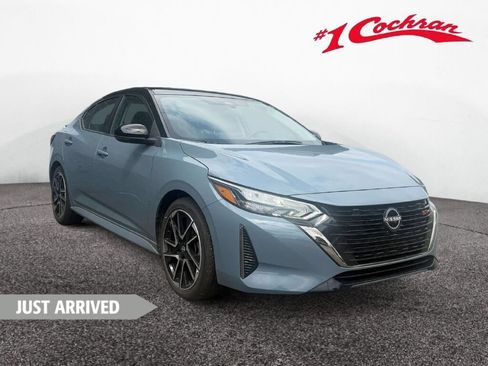 Used 2024 Nissan Sentra SR FWD image 1
