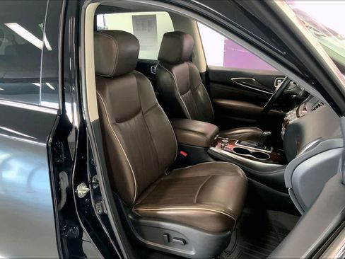 Used 2017 INFINITI QX60 Luxe w/ Deluxe Technology Package image 11