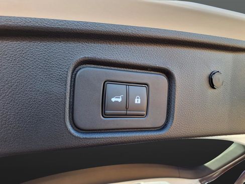 New 2026 Nissan Pathfinder Platinum image 5