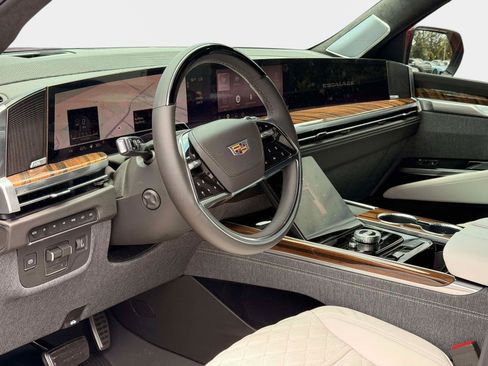 Used 2026 Cadillac Escalade Platinum Sport w/ LPO, ONYX Package AWD/4WD image 12