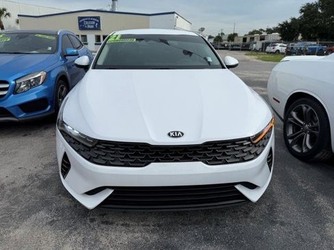 Used 2021 Kia K5 LXS image 2