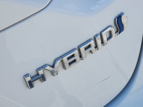 Used 2022 Toyota Corolla LE FWD image 13
