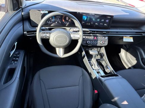 New 2026 Hyundai Tucson SE image 13