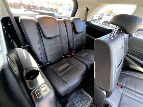 Used 2021 Mercedes-Benz GLS 450 4MATIC image 17