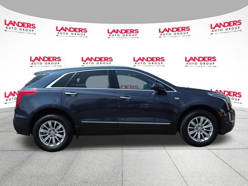 Used 2019 Cadillac XT5 FWD image 2