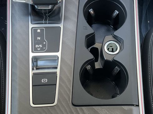 Used 2024 Audi A6 Premium Plus image 21