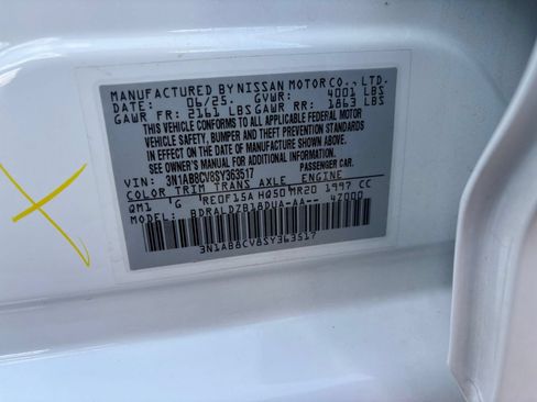 Used 2025 Nissan Sentra SV FWD image 26