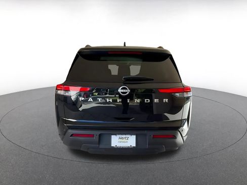 Used 2025 Nissan Pathfinder SV image 12