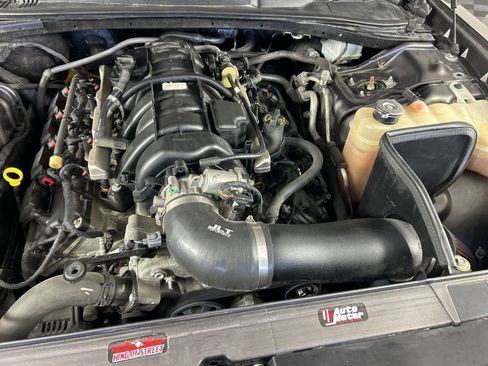 Used 2017 Dodge Challenger R/T image 22