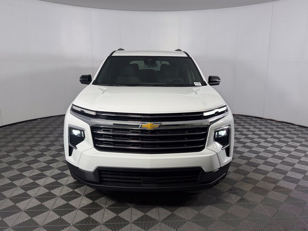 Used 2025 Chevrolet Traverse LT w/ Driver Confidence Package FWD image 18