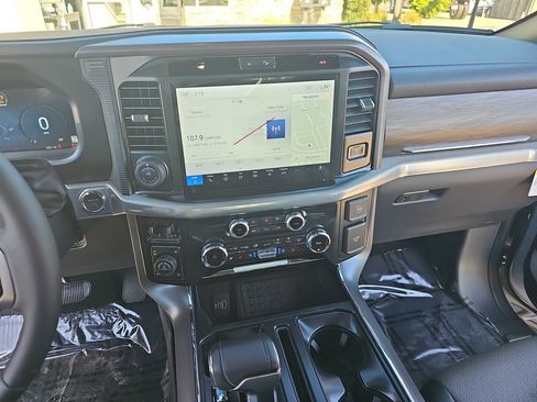 New 2025 Ford F150 Lariat w/ Equipment Group 502A High image 19