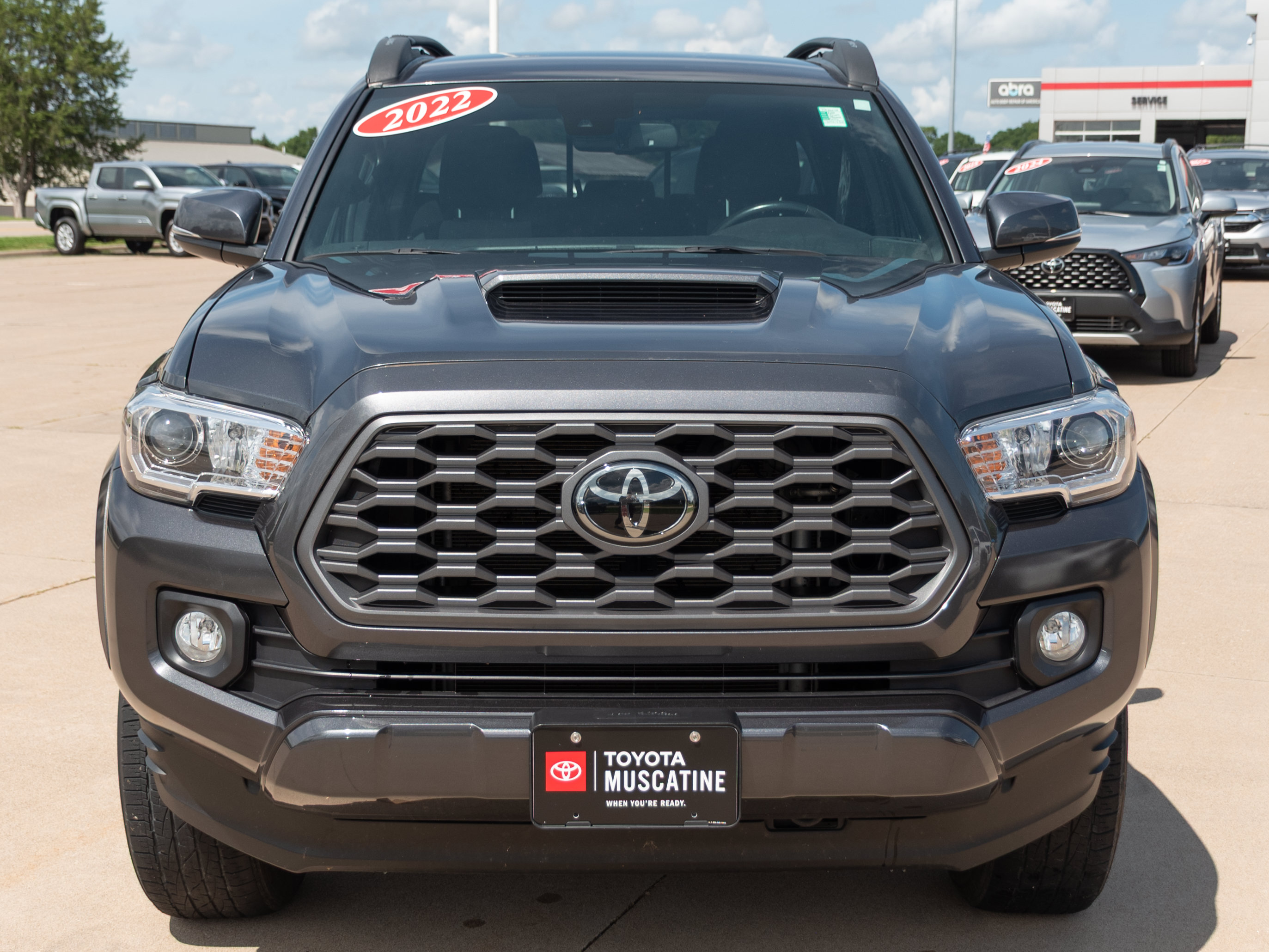 Used 2022 Toyota Tacoma TRD Sport AWD/4WD image 4
