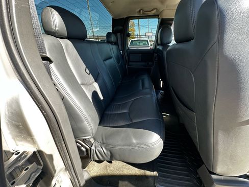 Used 2004 GMC Sierra 1500 SLE w/ Safe And Sound Package image 32