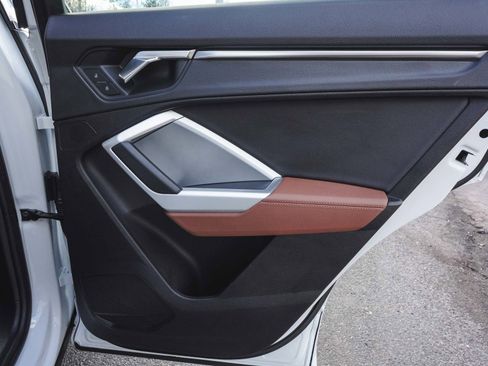 Used 2025 Audi Q3 2.0T Premium image 13