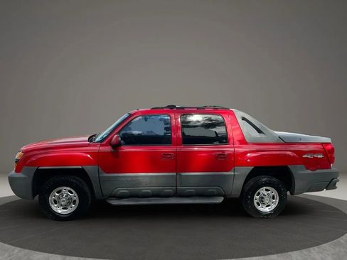 Used 2002 Chevrolet Avalanche 2500 w/ Convenience Pkg image 4
