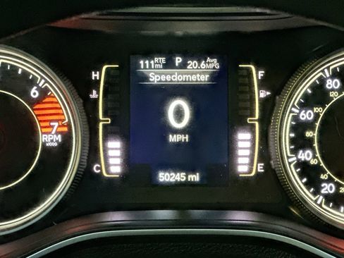 Used 2021 Jeep Cherokee Latitude image 15