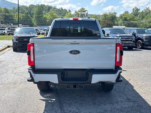 Used 2025 Ford F250 Lariat w/ Lariat Ultimate Package AWD/4WD image 6