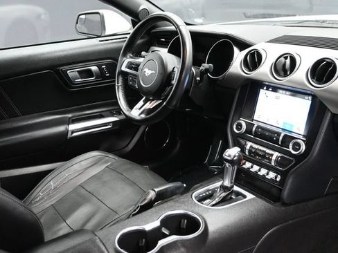 Used 2019 Ford Mustang Premium RWD image 10