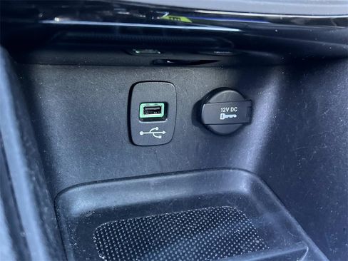 Used 2013 Chrysler 200 Limited w/ Sun/Sound Group image 21