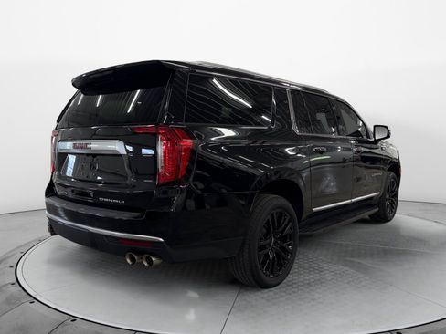 Used 2024 GMC Yukon XL Denali AWD/4WD image 5