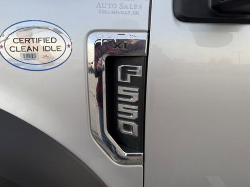Used 2018 Ford F550 4x4 Regular Cab Super Duty image 16