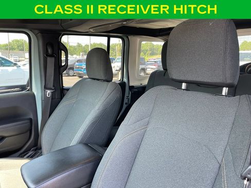 Used 2024 Jeep Wrangler Unlimited Sport AWD/4WD image 18