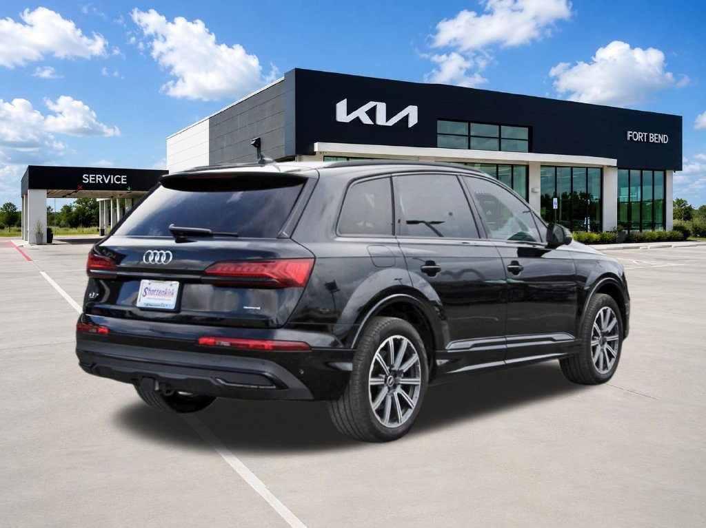 Used 2022 Audi Q7 2.0T Premium Plus w/ Premium Plus Package AWD/4WD image 5