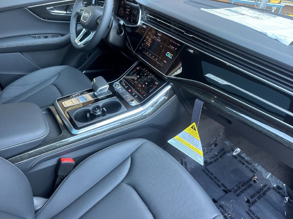 New 2026 Audi Q7 3.0T Premium Plus AWD/4WD image 16