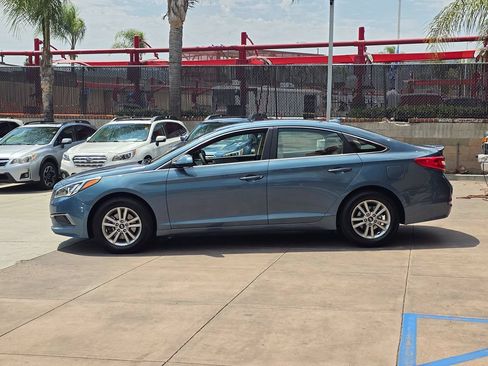 Used 2017 Hyundai Sonata SE FWD image 9