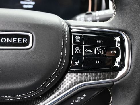 Used 2024 Jeep Grand Wagoneer L Series II w/ Quick Order Packagew 28T image 40