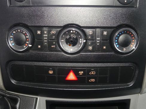 Used 2018 Mercedes-Benz Sprinter 2500 w/ Driver Efficiency Package image 27