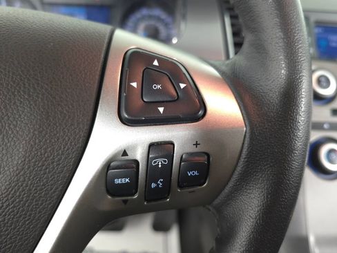 Used 2019 Ford Taurus SEL image 23