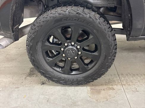 Used 2020 RAM 2500 Laramie w/ Night Edition image 36