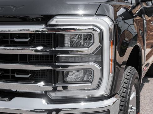 New 2025 Ford F250 King Ranch w/ Chrome Package image 14