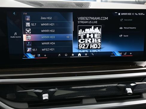 Used 2025 BMW X5 xDrive50e AWD/4WD image 26