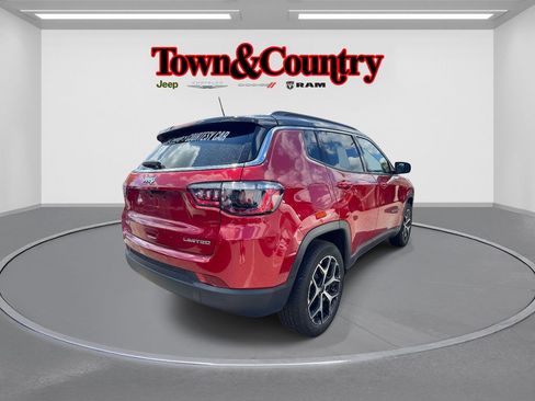 Certified 2025 Jeep Compass Limited AWD/4WD image 5