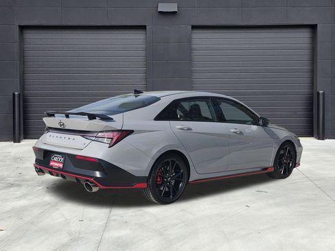 Used 2025 Hyundai Elantra N image 5