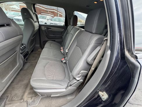 Used 2017 Chevrolet Traverse LS image 19