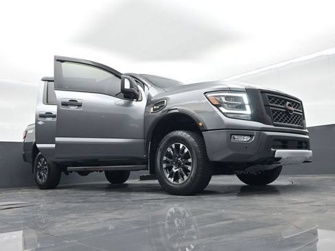 Used 2022 Nissan Titan PRO-4X w/ Pro-4x Convenience Package AWD/4WD image 74
