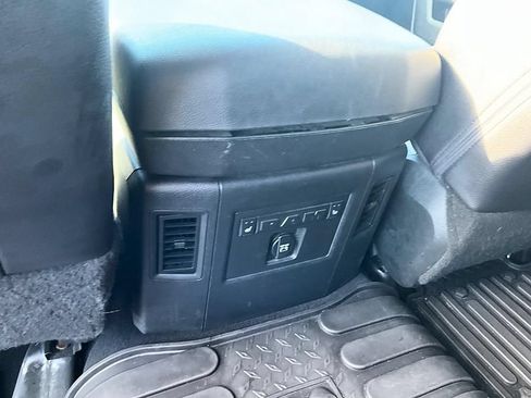 Used 2018 RAM 1500 Laramie w/ Convenience Group AWD/4WD image 35