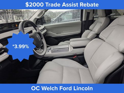 Certified 2025 Lincoln Navigator Reserve AWD/4WD image 24
