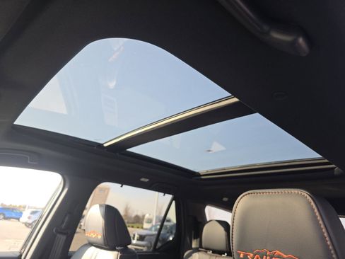 New 2025 Honda Pilot TrailSport image 4